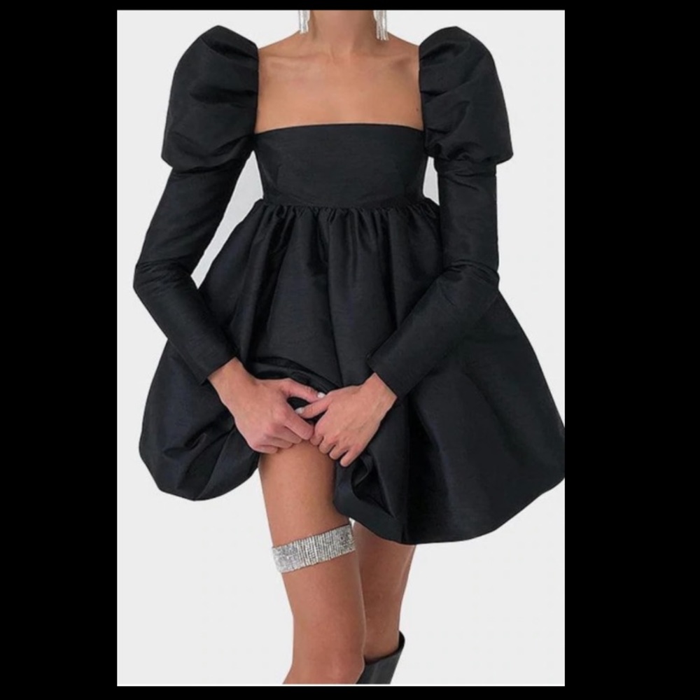 Black mini dress big sleeves